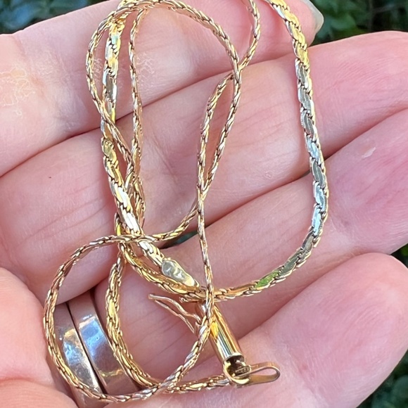 14K YELLOW GOLD FLAT SNAKE STYLE CHAIN NECKLACE UNISEX HALLMARKED APRX 15.5”LONG - Picture 2 of 16